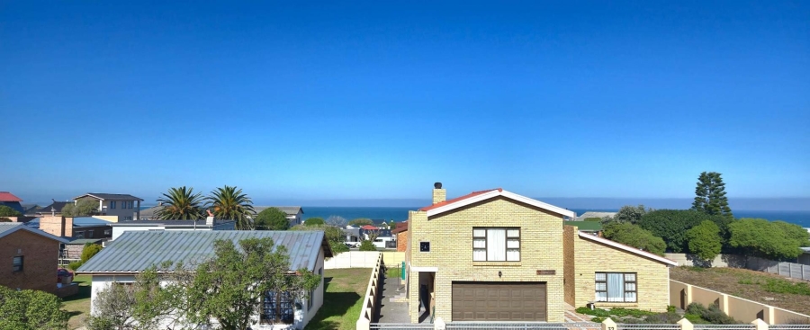 6 Bedroom Property for Sale in Franskraal Western Cape